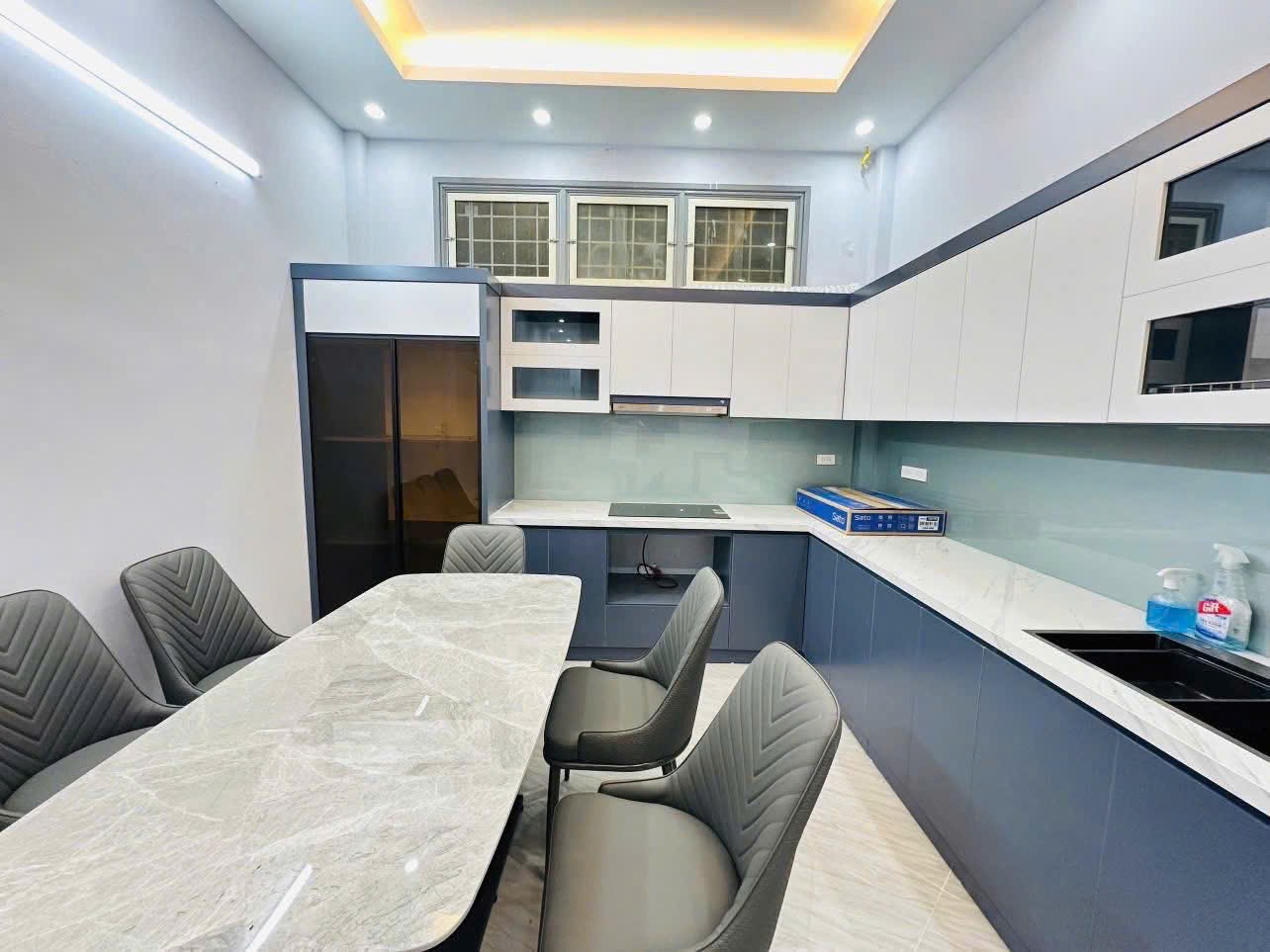 Cần bán nhà riêng phố Kim Đồng 50m ngõ ô tô giá 16.8 tỷ. 2