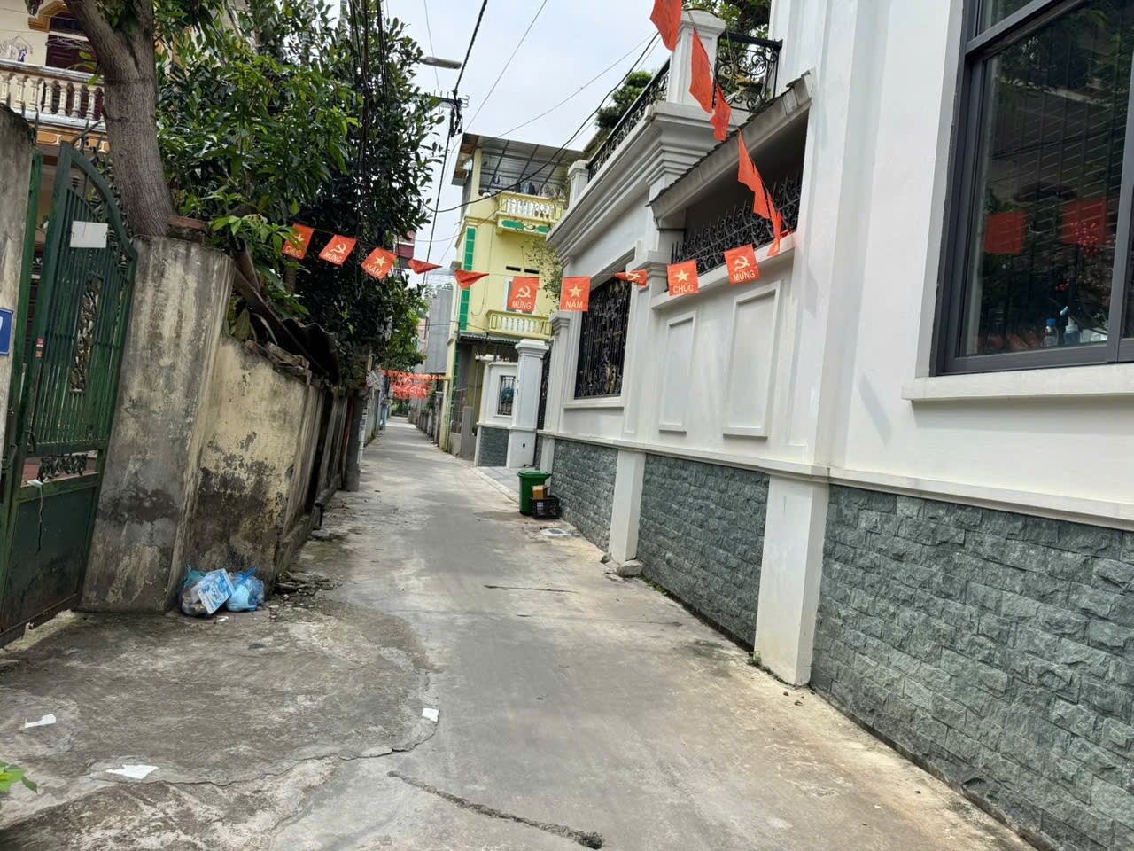 Bán 41m đất tổ 5 (cũ), Quang Minh, Mê Linh. Tặng nhà cấp 4, đang cho CN thuê 2