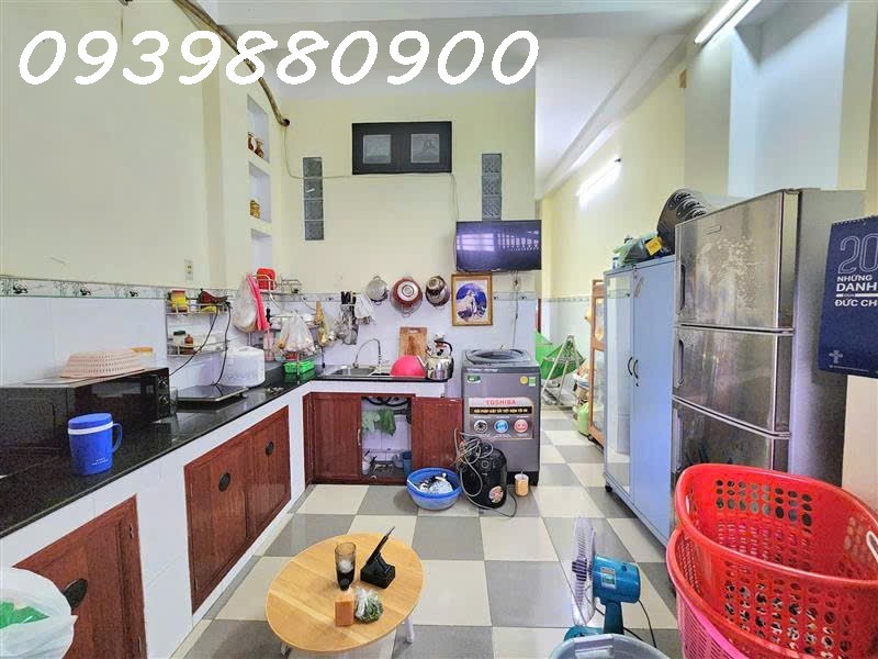 Nhà 3 tầng - Hẻm 4m trước sau - 73m2 - 8,45 Tỷ 2