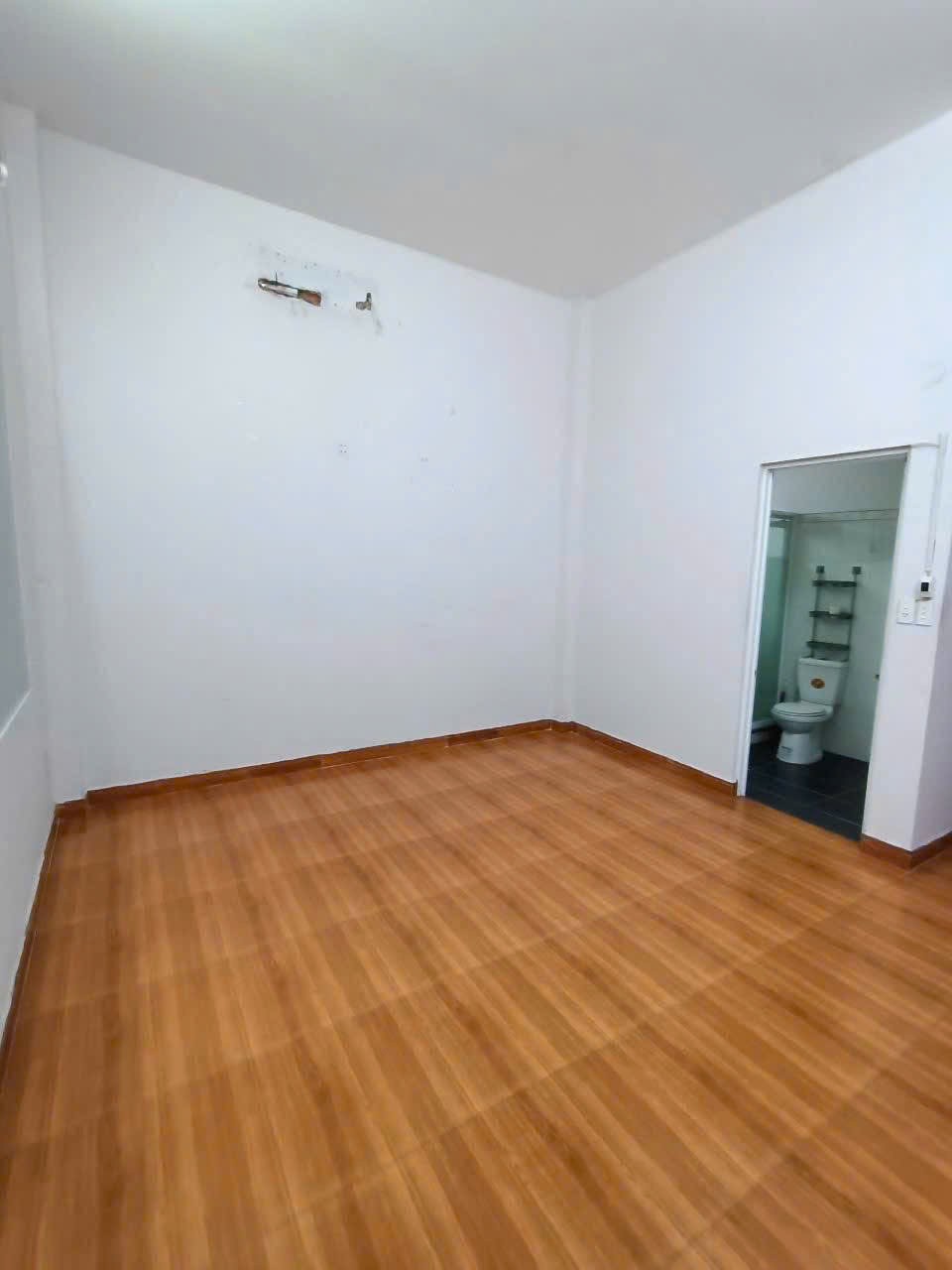 Cho thuê Biệt thự Phường Hiệp Bình Phước, Thủ Đức, Diện tích 264m², Giá 30 Triệu/tháng 3