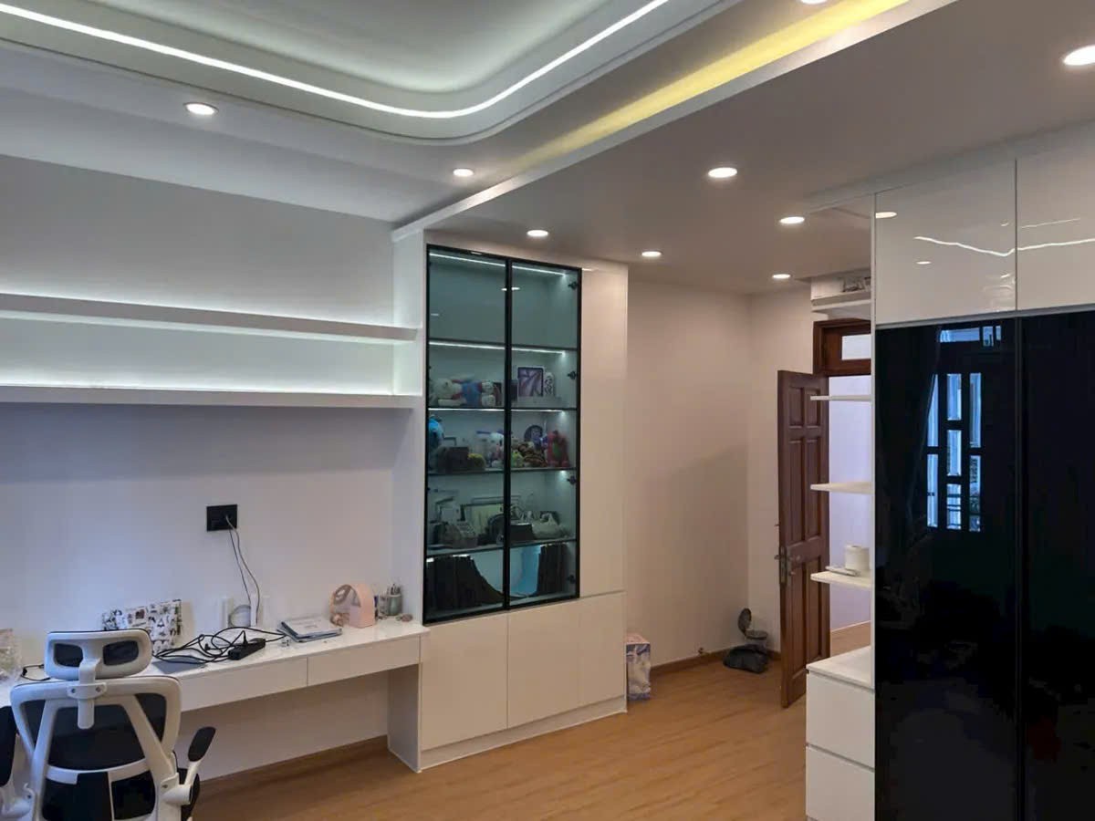 Hàng hiếm tại Cù Chính Lan Thanh Xuân 47m2, 5 tầng giá 12  tỷ, ô tô đỗ.