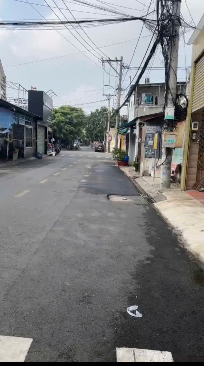BÁN LÔ ĐẤT 2 MẶT TIỀN ĐƯỜNG NHỰA THÔNG – TÂN XUÂN 4, CÁCH SONG HÀNH CHỈ 20M 3