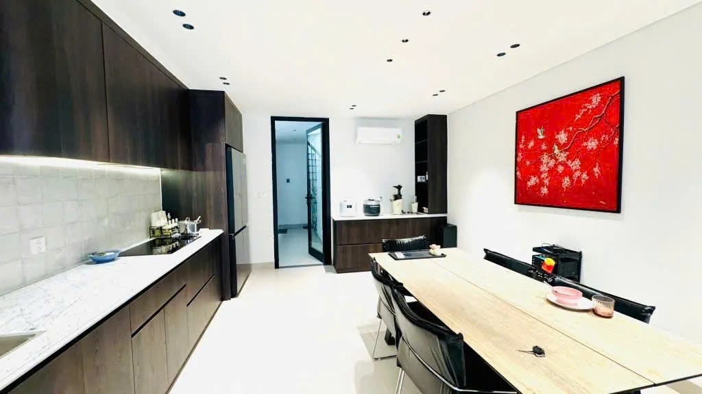 NHÀ MỚI -FULL NỘI THẤT 6 TẦNG Ô TÔ VÀO NHÀ Phố Ngọc Thụy-Long Biên 73m2 X 16.4 Tỷ. 4