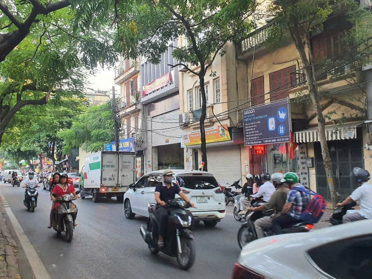 MẶT PHỐ LỚN PHỐ  TRẦN KHÁNH DƯDIỆN TÍCH 210M ĐẤT MẶT TIỀN 7,5M CHỈ 85 TỶ.