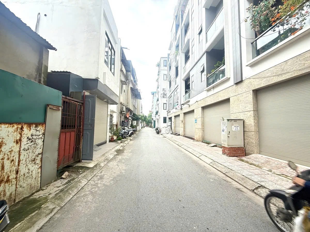 NHÀ MỚI ĐẸP 4 LÀN Ô TÔ 2 MẶT TIỀN PHÂN LÔ Phố Lý Sơn 73m2 X 6 tầng 17.2 tỷ Long Biên. 2