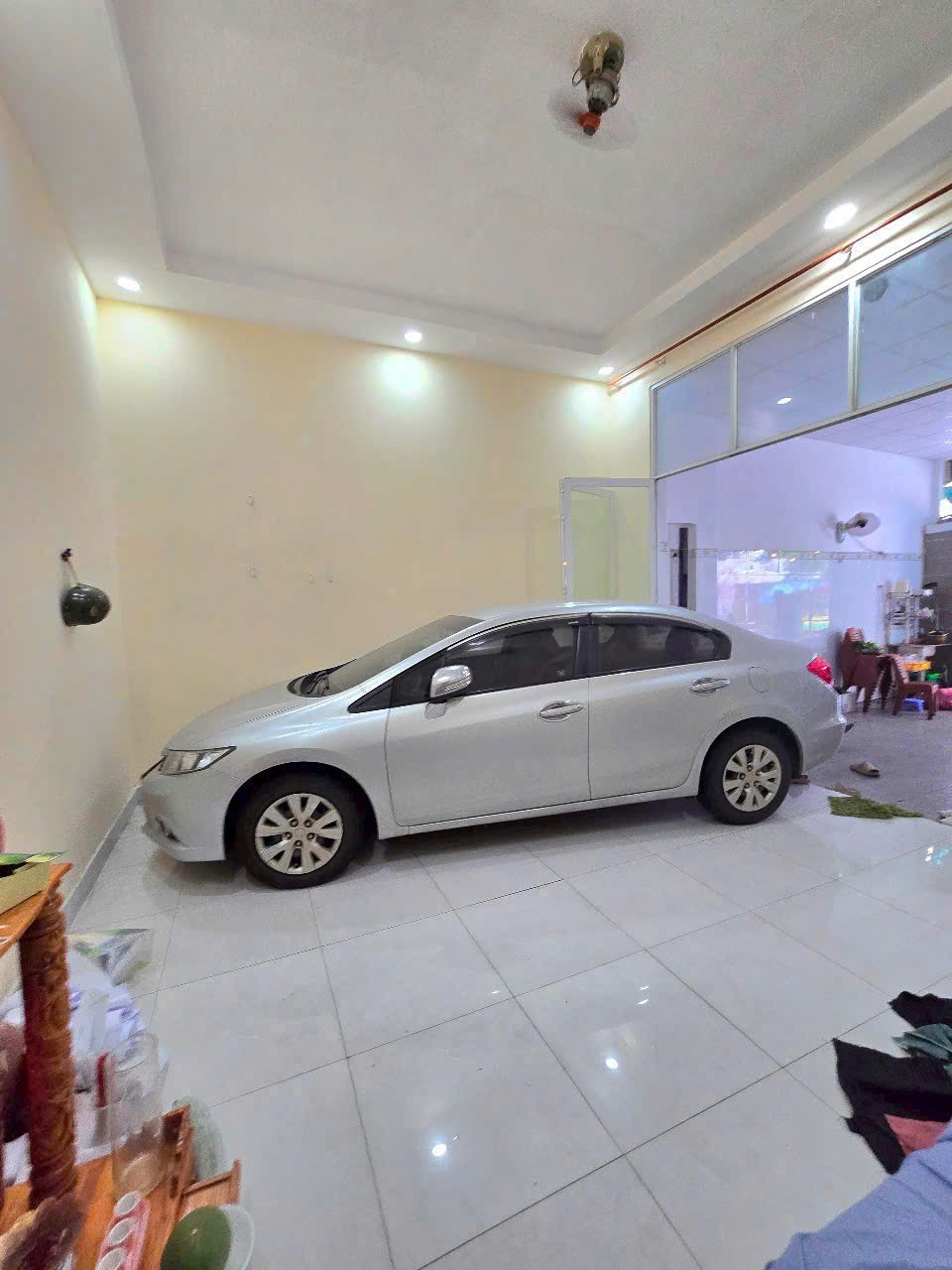 Nhà mặt tiền đường Làng tăng phú DT 100m kinh doanh tốt 2