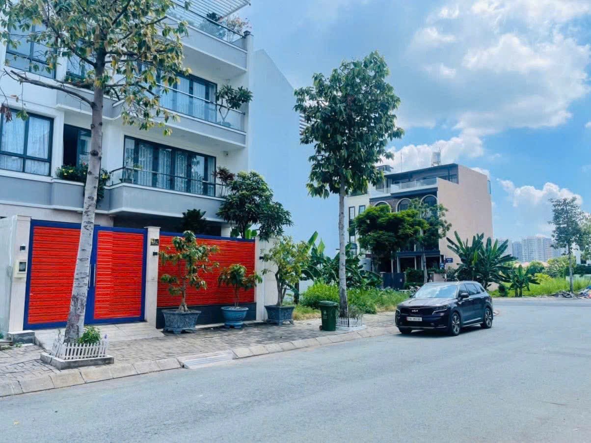 Cần bán Đất Phường Phước Long B, Quận 9, Diện tích 162m², Giá 013.3 Tỷ 2
