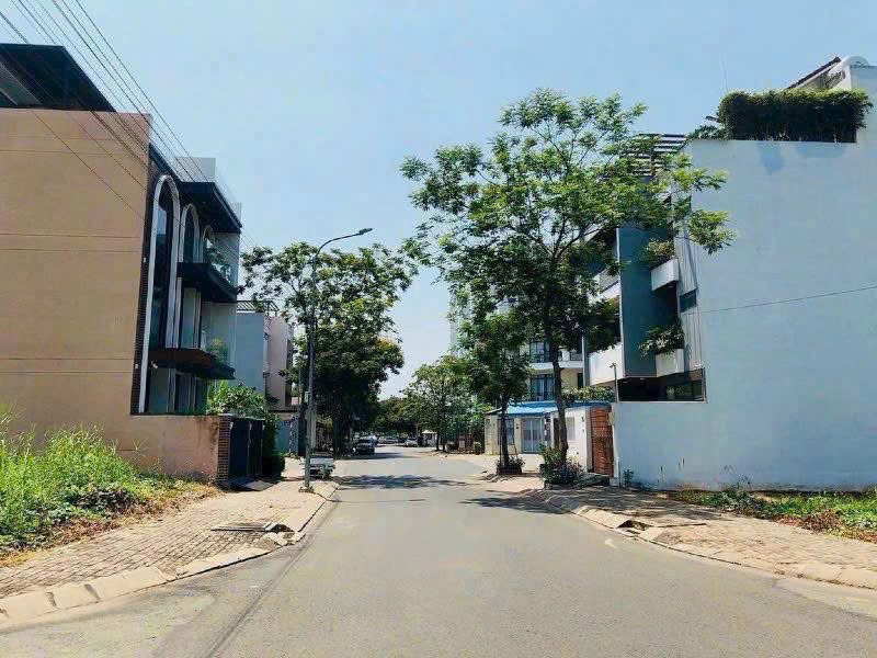 Cần bán Đất Phường Phước Long B, Quận 9, Diện tích 162m², Giá 013.3 Tỷ 3