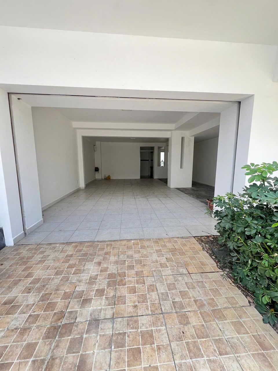 Cho thuê Biệt thự Phường Thảo Điền, Quận 2, Diện tích 240m², Giá Thương lượng 3