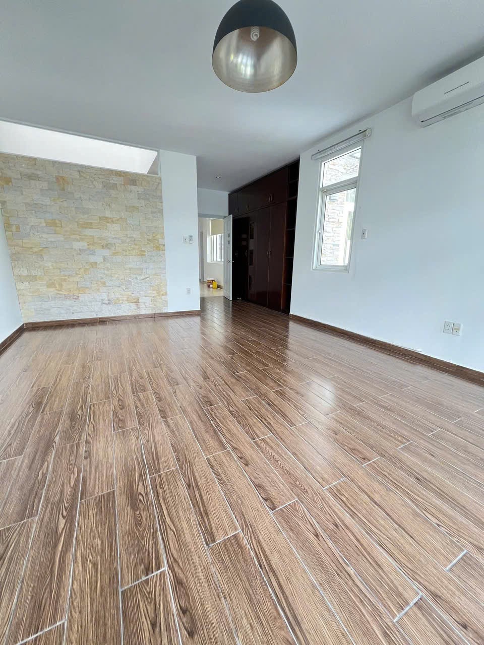 Cho thuê Biệt thự Phường Thảo Điền, Quận 2, Diện tích 240m², Giá Thương lượng 6