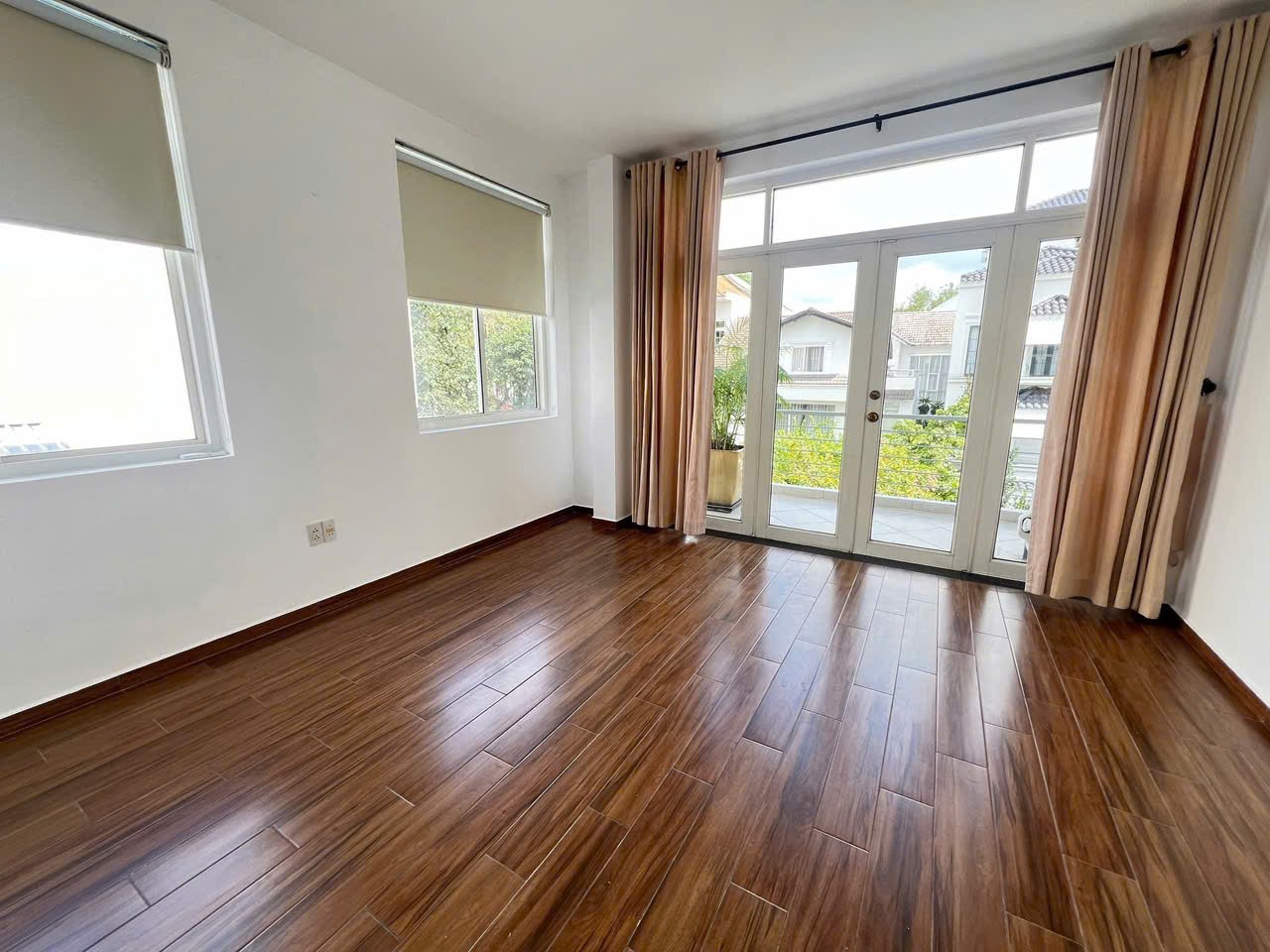 Cho thuê Biệt thự Phường Thảo Điền, Quận 2, Diện tích 240m², Giá Thương lượng 13