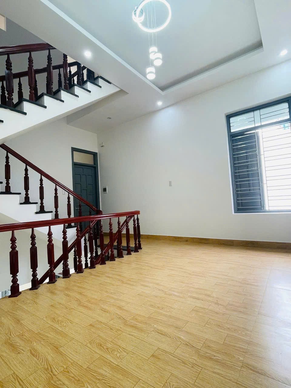 BÁN NHÀ 3 TẦNG LÔ GÓC – ĐẸP XUẤT SẮC TẠI  TP. THÁI BÌNH, DT 130m2 GIÁ CHỈ NHỈNH 4 TỶ. 3
