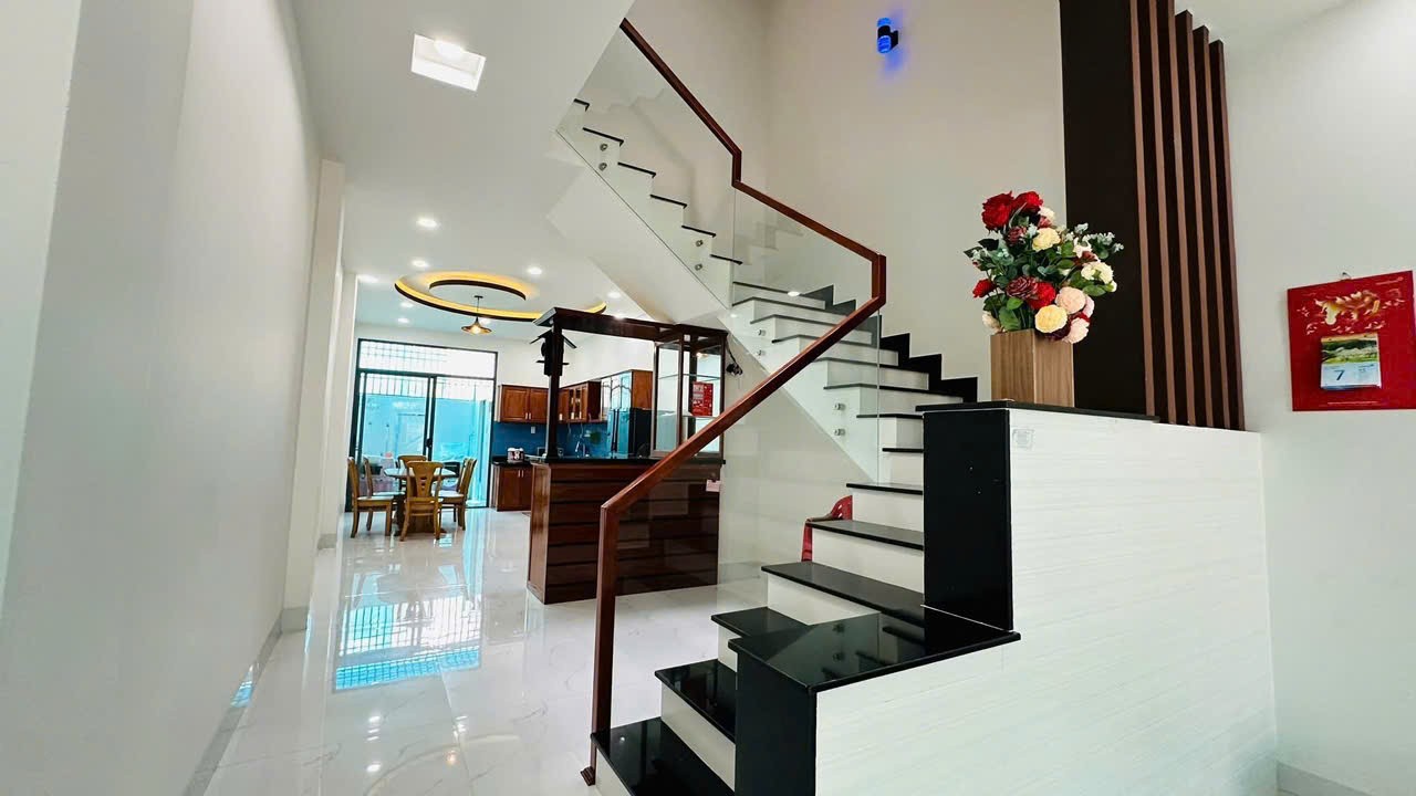 Cần bán nhà 3 tầng đường số 10 - KĐT Hà Quang 2, Nha Trang GIÁ TỐT 2