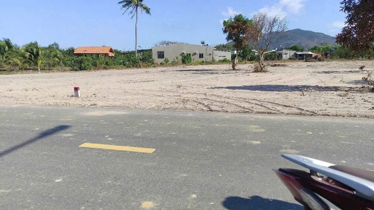 Nắm ChủDT Hơn 700 mét Vuông THỊ TRẤN PHƯỚC HẢI.GẦN BIỂN 4KM 2