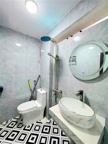 Em cần bán căn 30/45m tầng 2 - Khu đô thị Đền Lừ - Hoàng Mai - tiện lợi đi lại 5