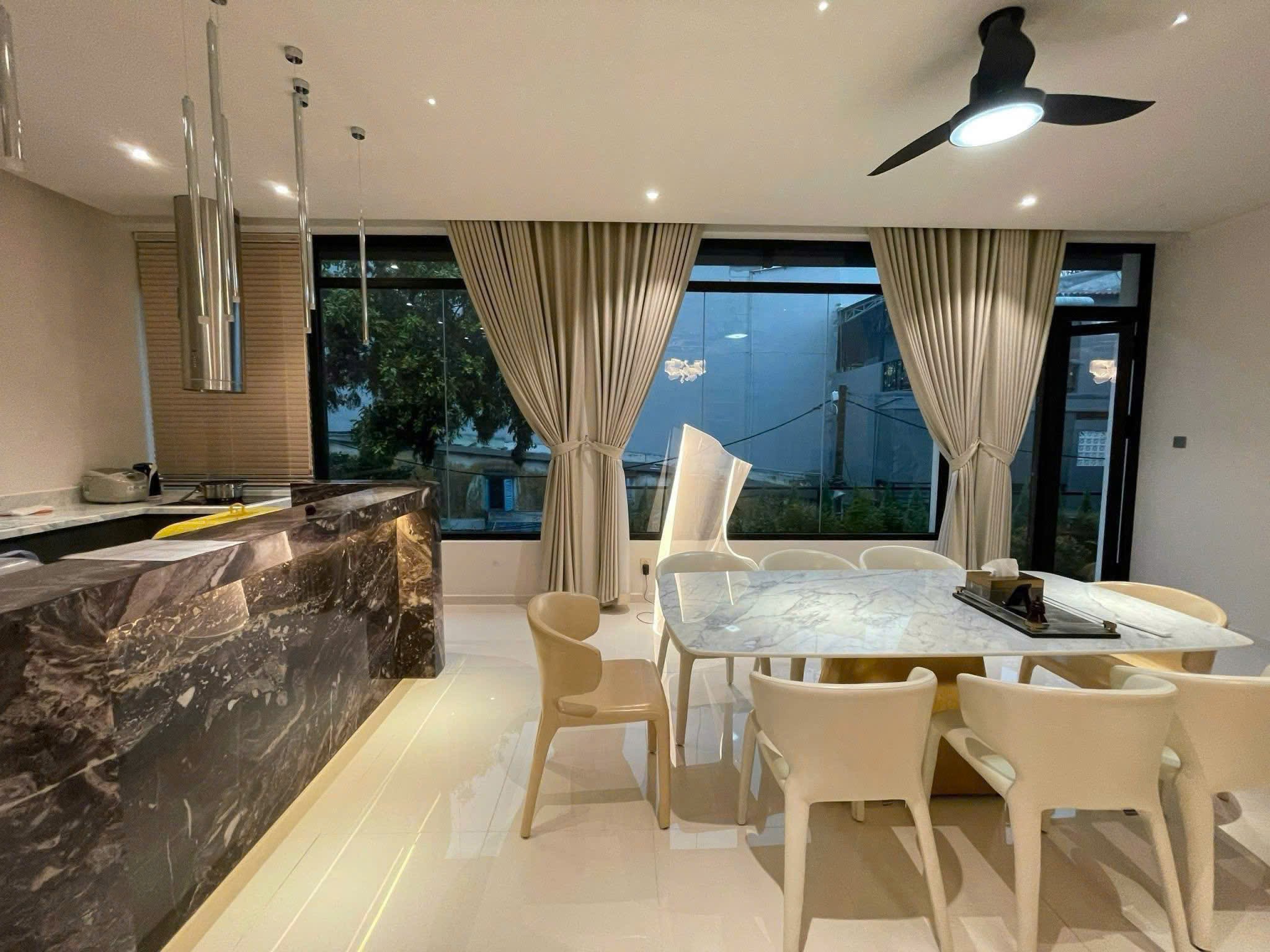 Cần bán Biệt thự Quận 1, Hồ Chí Minh, Diện tích 320m², Giá 82 Tỷ 7