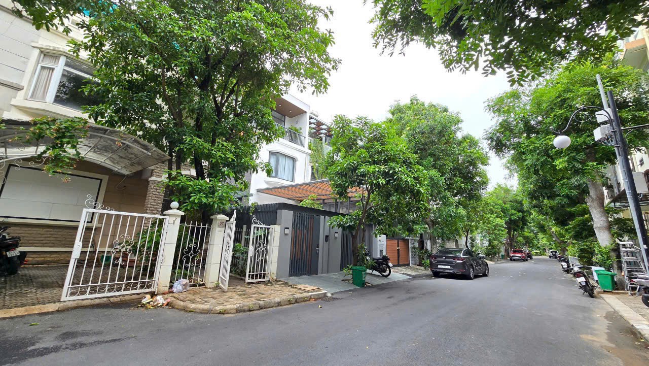 Cần bán Biệt thự Quận 7, Hồ Chí Minh, Diện tích 126m², Giá 49 Tỷ 6