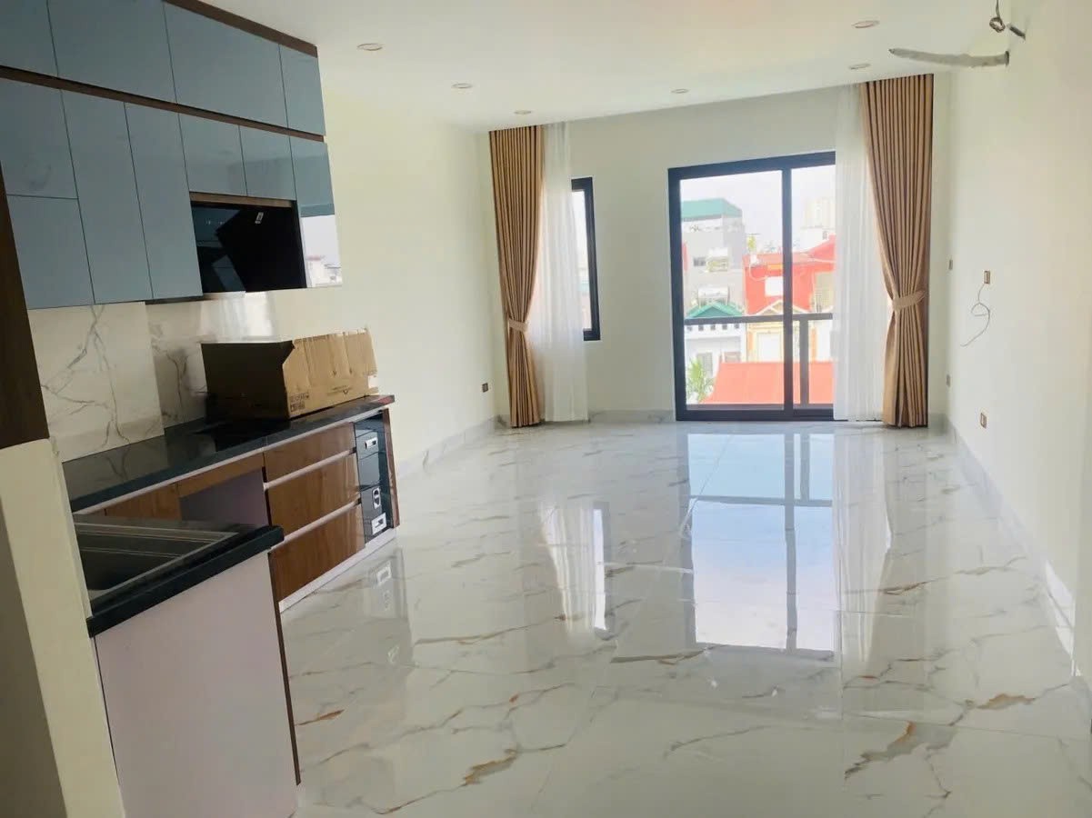 NHÀ MỚI -ĐẸP Ô TÔ VÀO NHÀ Phố Nguyễn Văn Linh 45m2 X7 tầng,mặt tiền 4.2m,8.99 tỷ Long Biên. 2