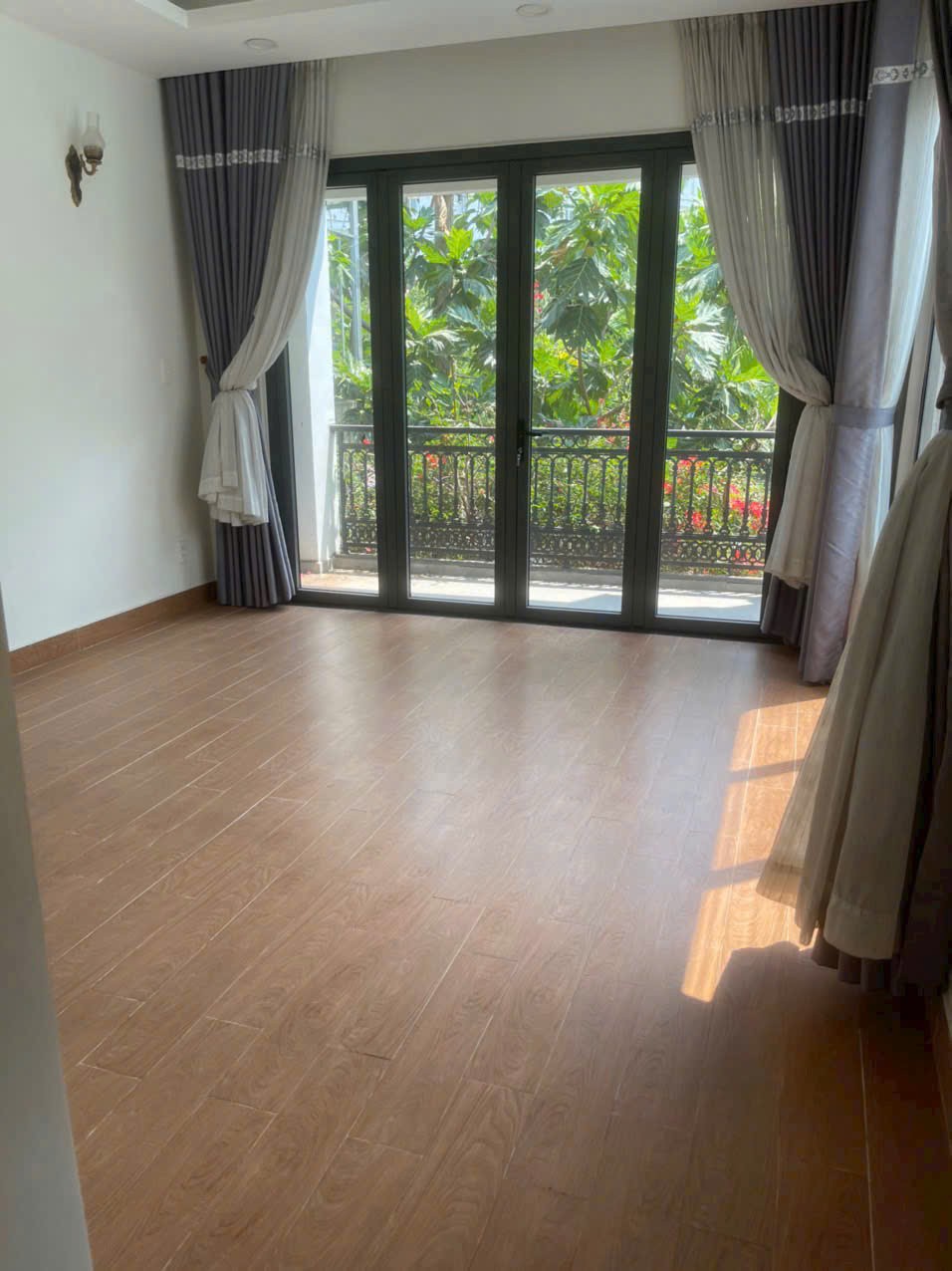 Cho thuê Biệt thự Phường Phước Long A, Quận 9, Diện tích 160m², Giá 27 Triệu/tháng 3