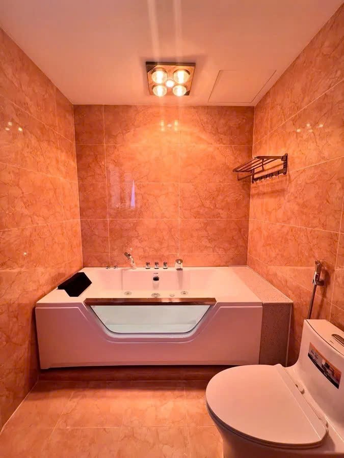 NHÀ ĐẸP MẶT PHỐ Bát Khối 60m2 X 8 tầng mặt tiền 5m, 20.5 tỷ Long Biên.KINH DOANH Ô TÔ QUA VÀO NHÀ. 5
