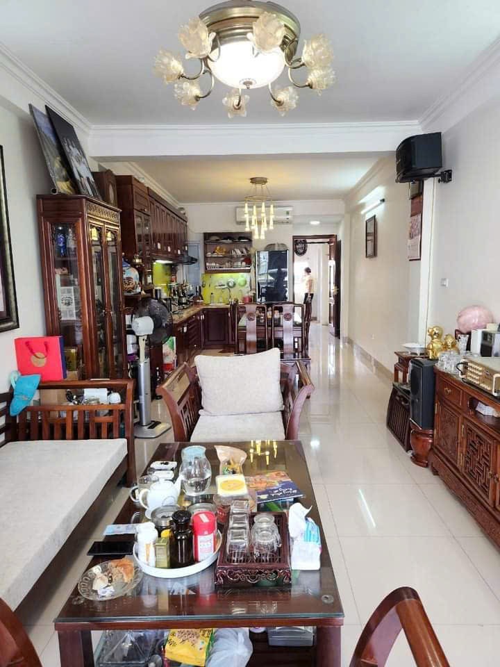 Kinh doanh đỉnh- Vỉa hè ô tô tránh, ngay chợ Lai Xá 68m2 - 5 tầng, giá 14.5 tỉ 2