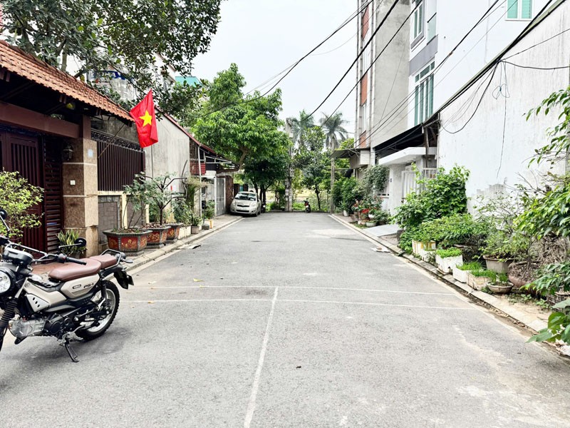 Cần bán 119,7m2 đất TĐC Cổ Bi, Phường Thuận An. Đường ô tô tránh, vỉa hè, dân trí cao 5