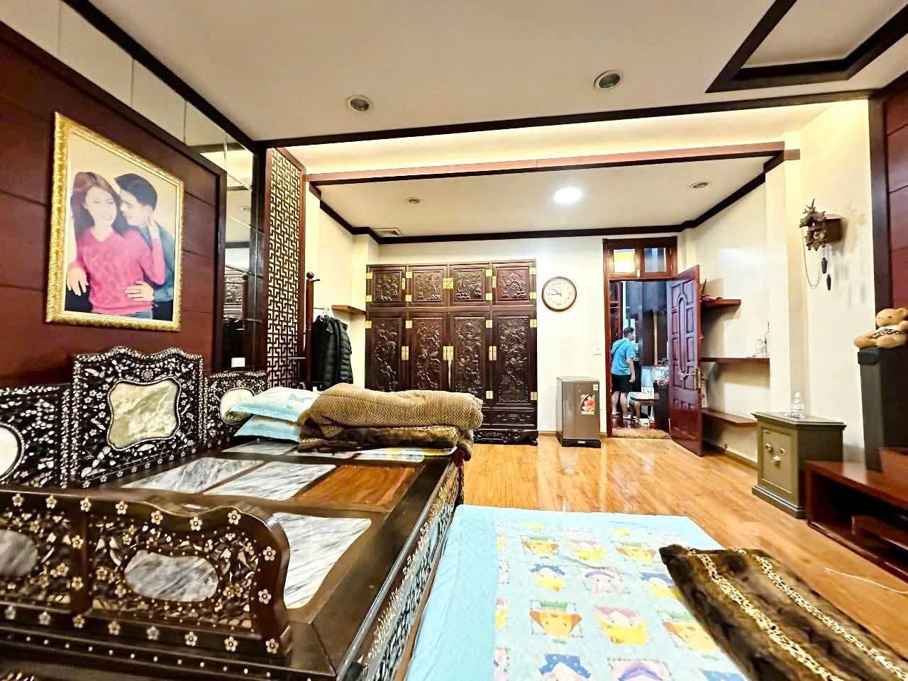 Hiếm PHỐ Nguyễn Ngọc Nại ,Thanh Xuân 58m2, 5 tầng giá 14.5  tỷ, Ô TÔ ĐỖ CƯA. 2