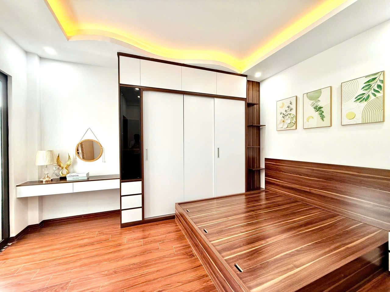 CHÍNH CHỦ BÁN GẤP 47M giá 7.5 tỷ Tại Ngô Quyền Hà Đông Ô TÔ ĐỖ CƯA. 5