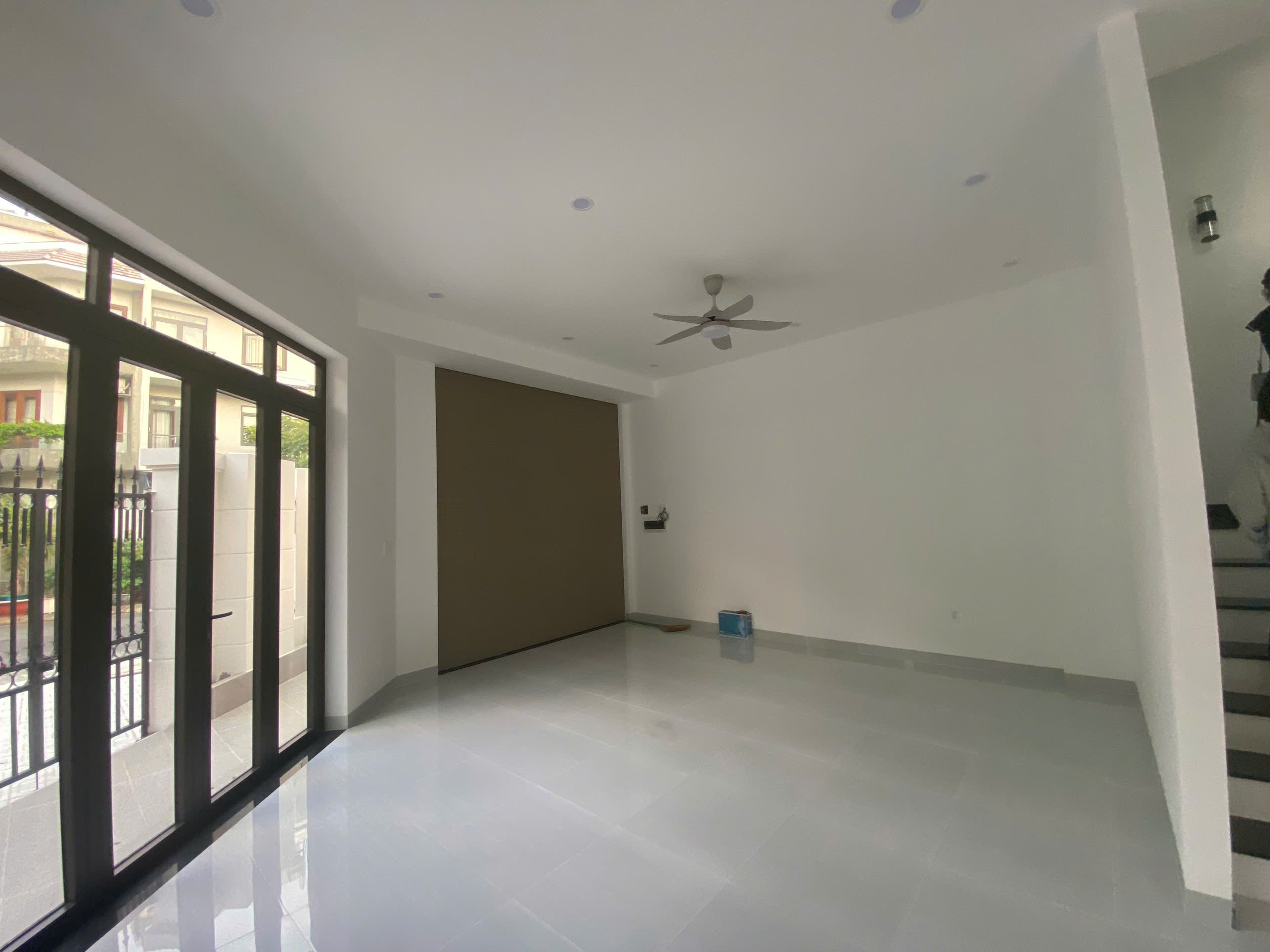 Cho thuê Nhà mặt tiền Phường Phú Hữu, Quận 9, Diện tích 250m², Giá 30 Triệu/tháng 2