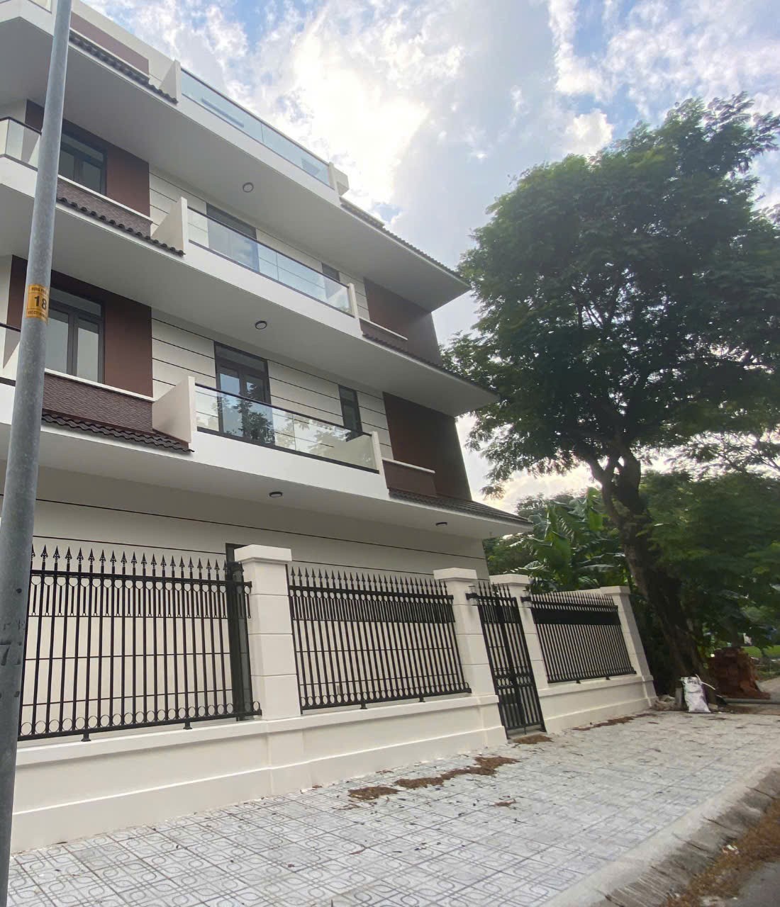 Cho thuê Nhà mặt tiền Phường Phú Hữu, Quận 9, Diện tích 250m², Giá 30 Triệu/tháng 4