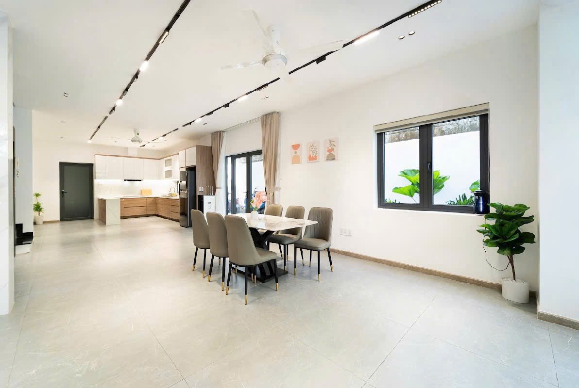 Cho thuê Biệt thự Xã Bình Chánh, Bình Chánh, Diện tích 200m², Giá 100 Triệu/tháng 5