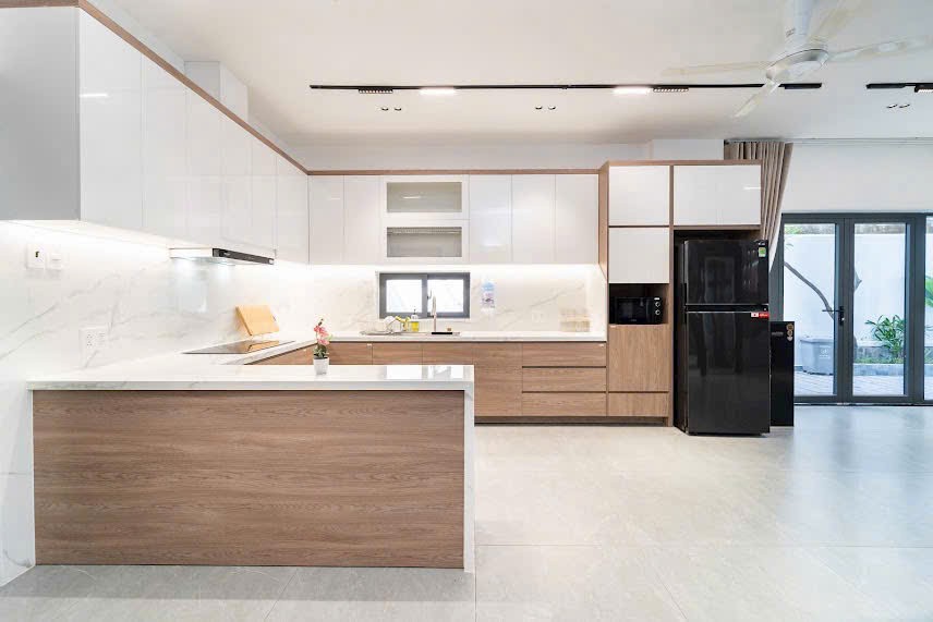Cho thuê Biệt thự Xã Bình Chánh, Bình Chánh, Diện tích 200m², Giá 100 Triệu/tháng