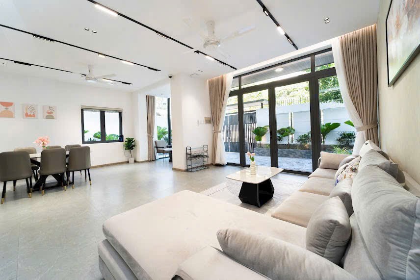 Cho thuê Biệt thự Xã Bình Chánh, Bình Chánh, Diện tích 200m², Giá 100 Triệu/tháng 4