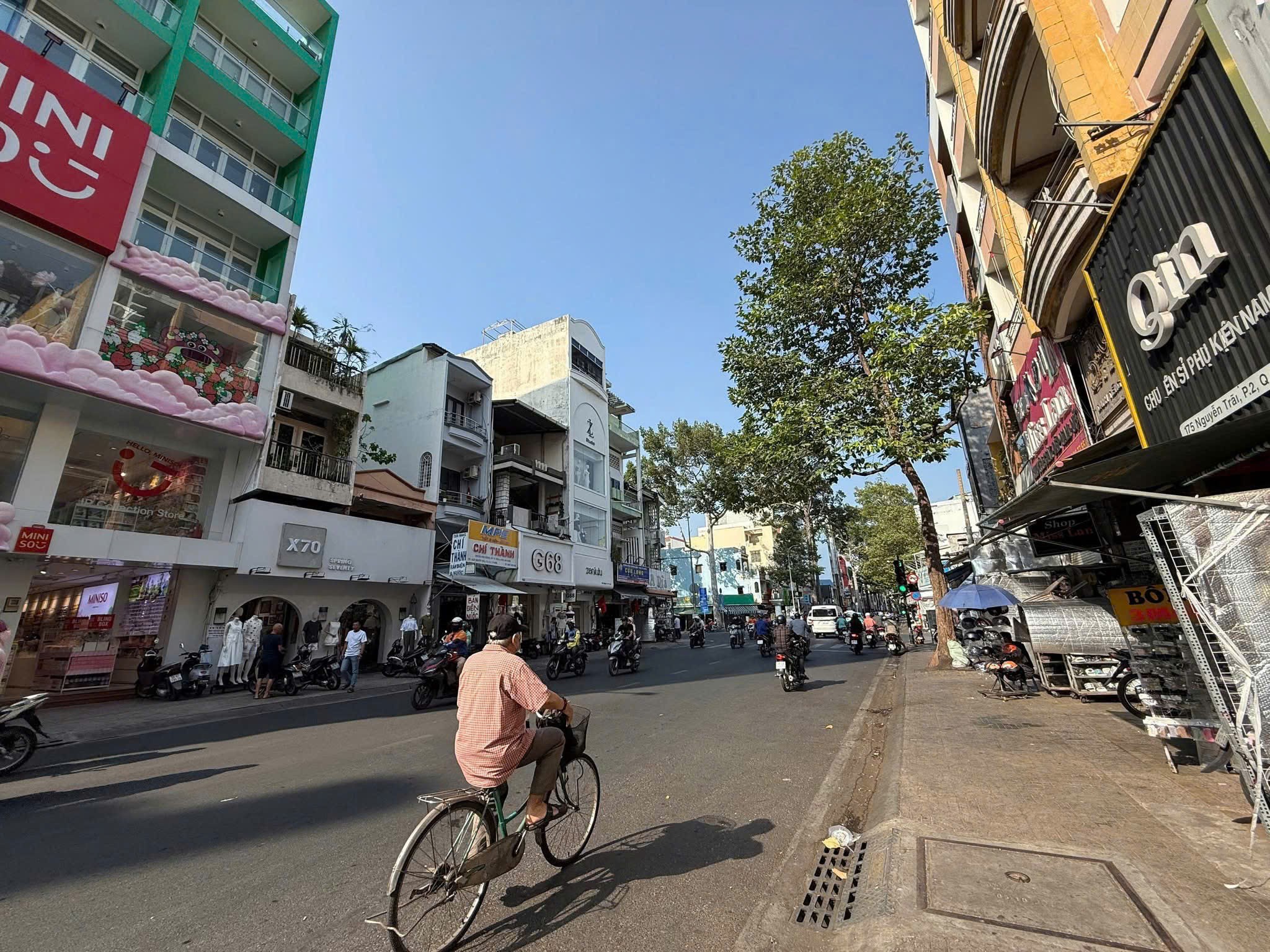 Cho thuê  Mặt bằng Quận 5, Hồ Chí Minh, Diện tích 122m², Giá 360 Triệu/tháng 4