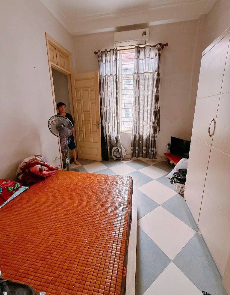 Bán nhà Vân Canh 141.2m2-4 tầng, ngõ rộng, gần ô tô, giá tốt 12.5 tỷ có TL 5