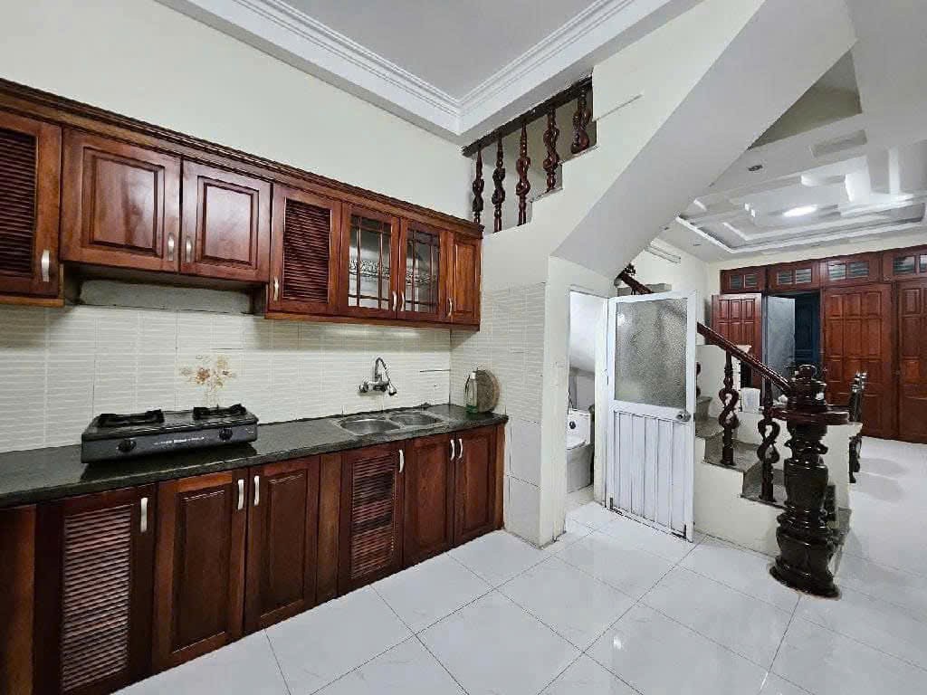 RẺ CÓ 102 PHỐ Tây Sơng, Đống Đa, Hà Nội, 65m2 giá 16.5 tỷ Ô TÔ KINH DOANH. 2