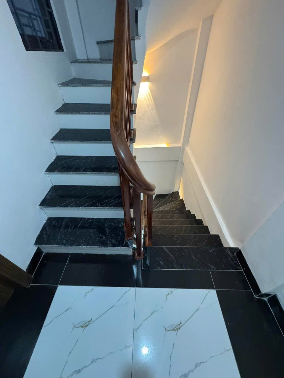 CHÍNH CHỦ CẦN Bán GẤP, 48m2, giái 10.7 tỷ Ô TÔ ĐỖ CƯA, tại Văn Phú Hà Đông, Hà Nội