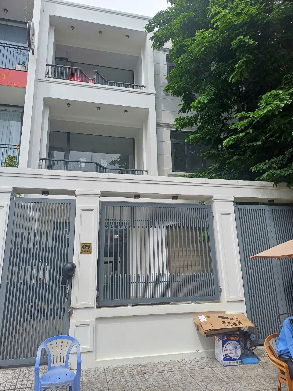 Cho thuê Nhà mặt tiền Quận 2, Hồ Chí Minh, Diện tích 216m², Giá Thương lượng