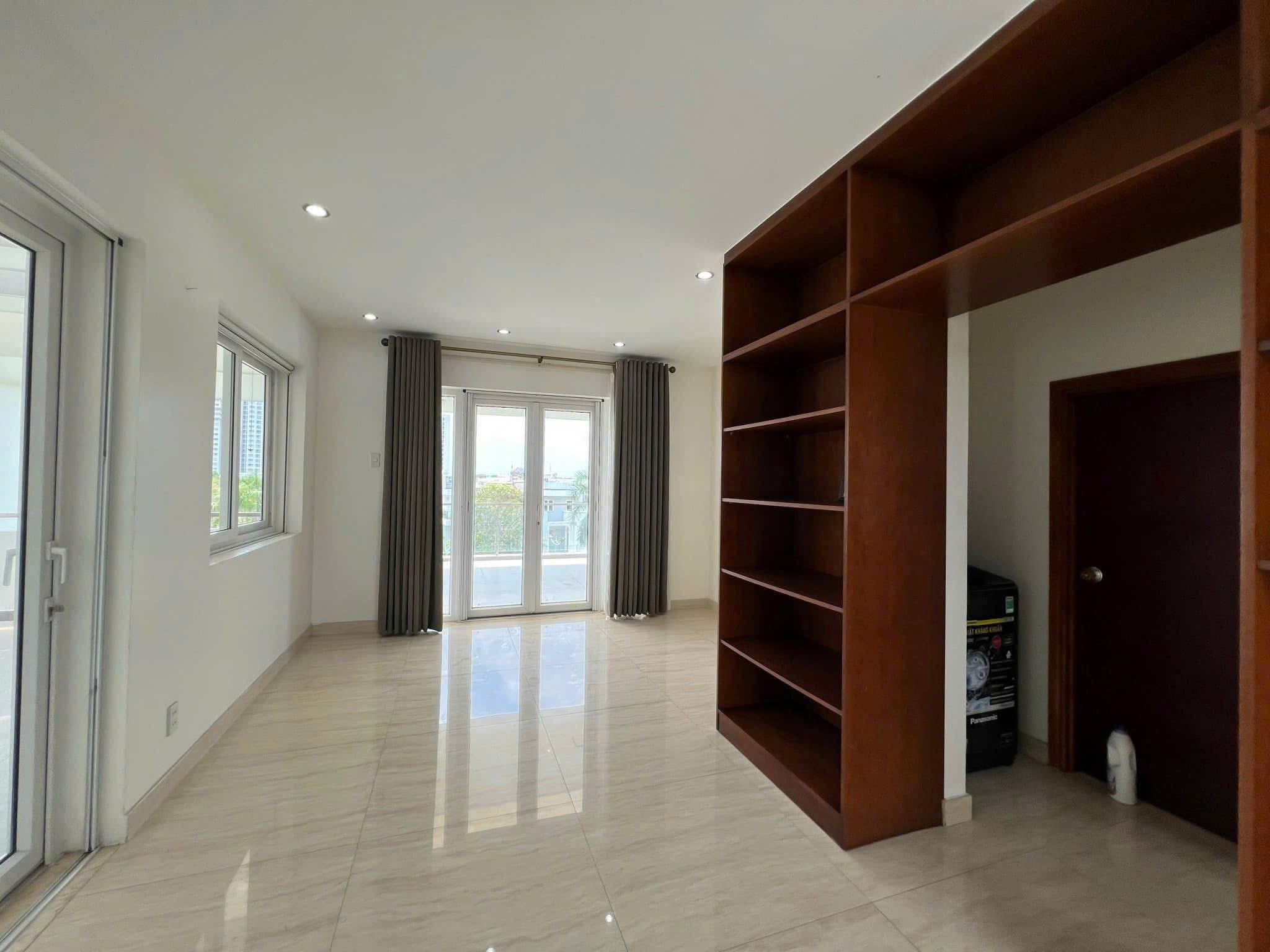 Cần bán Nhà mặt tiền Phường Phước Long B, Quận 9, Diện tích 327m², Giá 42 Tỷ 6
