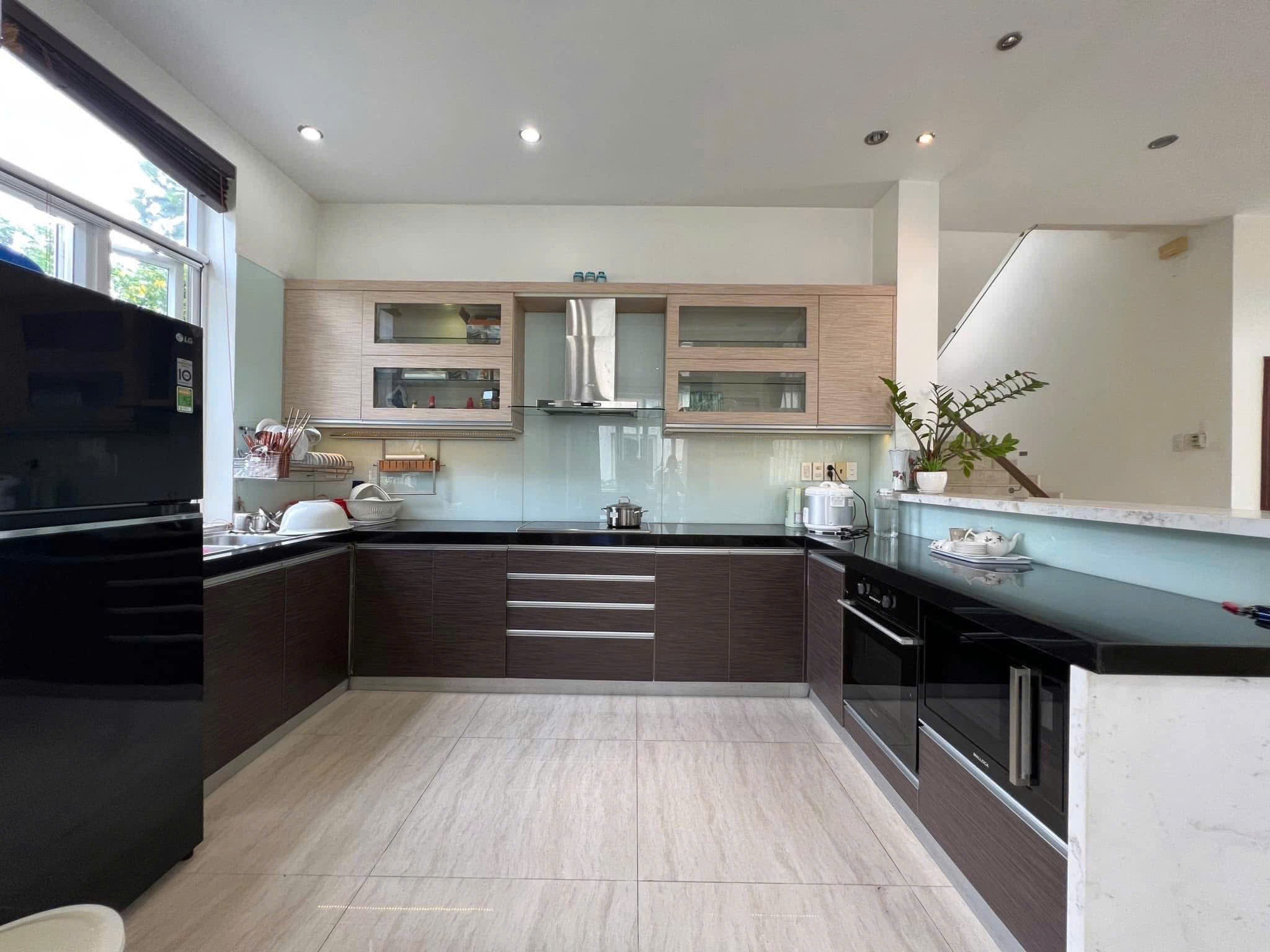 Cần bán Nhà mặt tiền Phường Phước Long B, Quận 9, Diện tích 327m², Giá 42 Tỷ 11