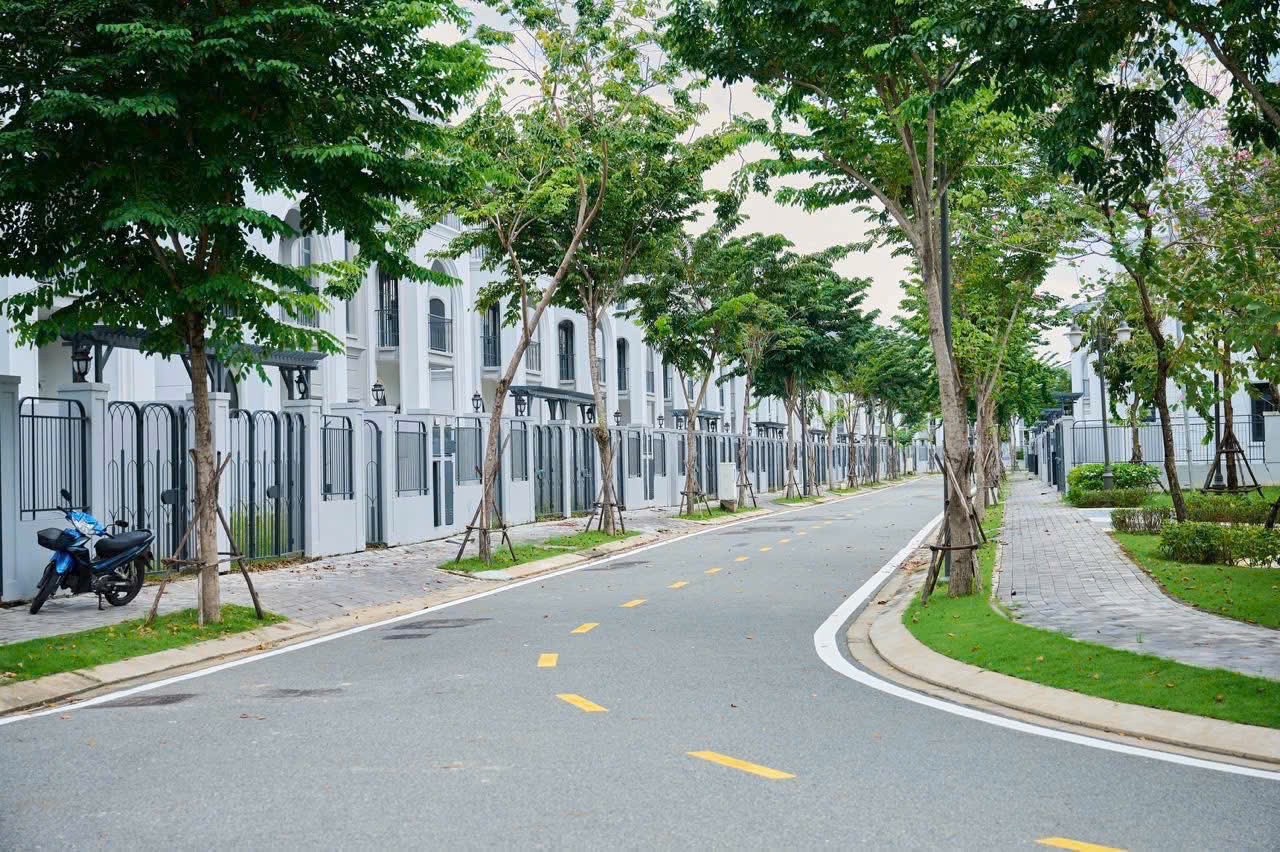 Cần bán Nhà mặt tiền Quận 9, Hồ Chí Minh, Diện tích 125m², Giá 10.5 Tỷ 8