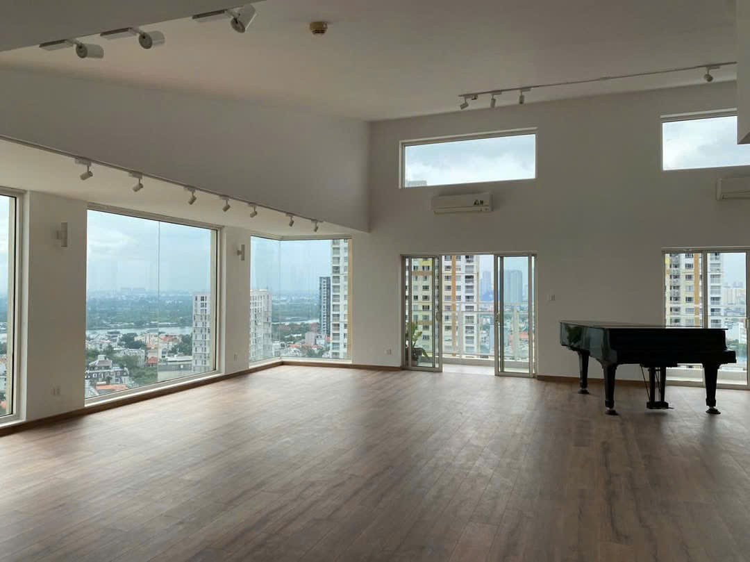Cho thuê Căn hộ chung cư Quận 2, Hồ Chí Minh, Diện tích 330m², Giá Thương lượng 8