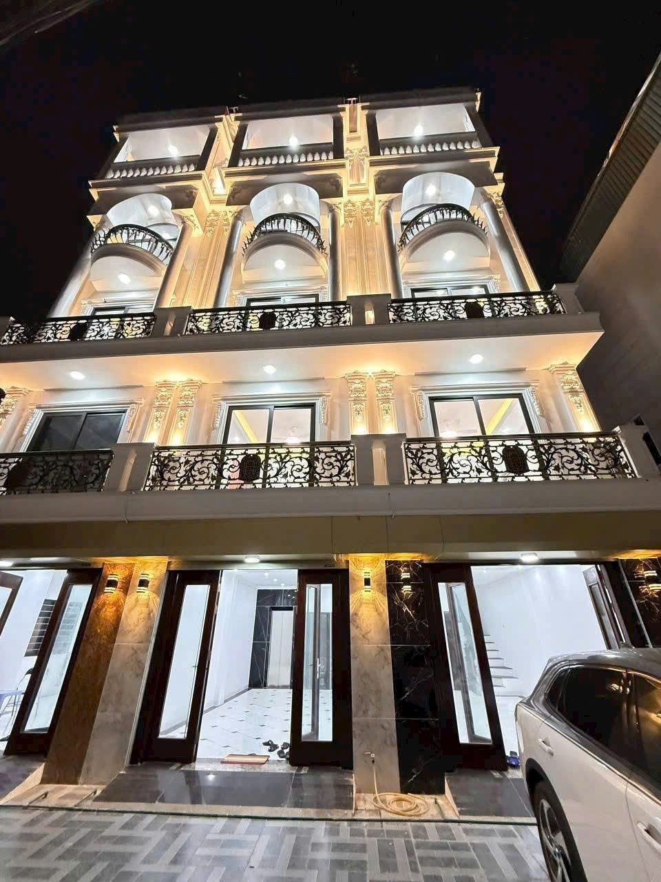 Bán nhà ngõ Tư Đình, Long Biên. 42m2 x 6 tầng, 4PN, 12.6 tỷ. Sổ đỏ chính chủ. LH: 0937632289
