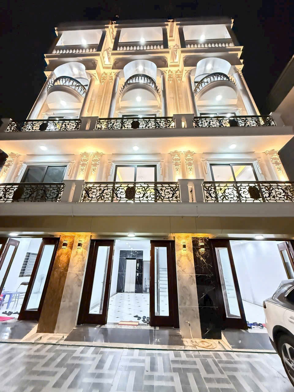 NHÀ MỚI ĐẸP MẶT NGÕ THÔNG Ô TÔ ĐỖ CỬA- VÀO NHÀ Phố Tư Đình 42m2 X 6 tầng X 4m, 12.6 tỷ.CÓ THƯƠNG