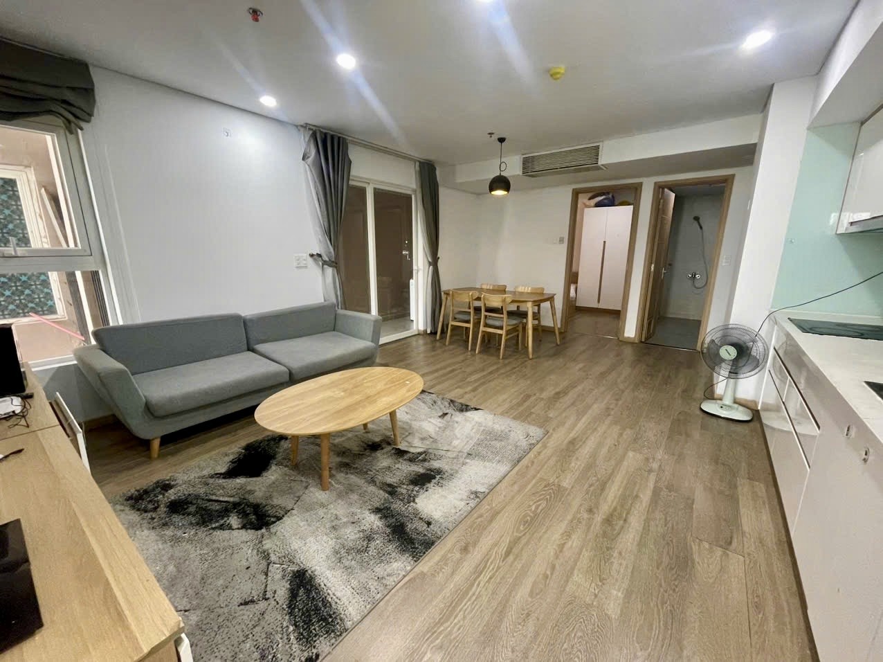 Cho thuê Khu căn hộ F.Home, 3PN,  Diện tích 130m², Giá 18 Triệu/tháng