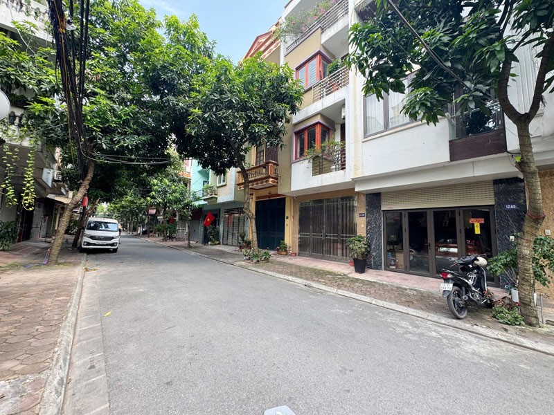 Cần bán 58,8m2 nhà 4 tầng dân xây, khu tập thể 918, Phường Long Biên. An ninh tốt, dân trí cao 2