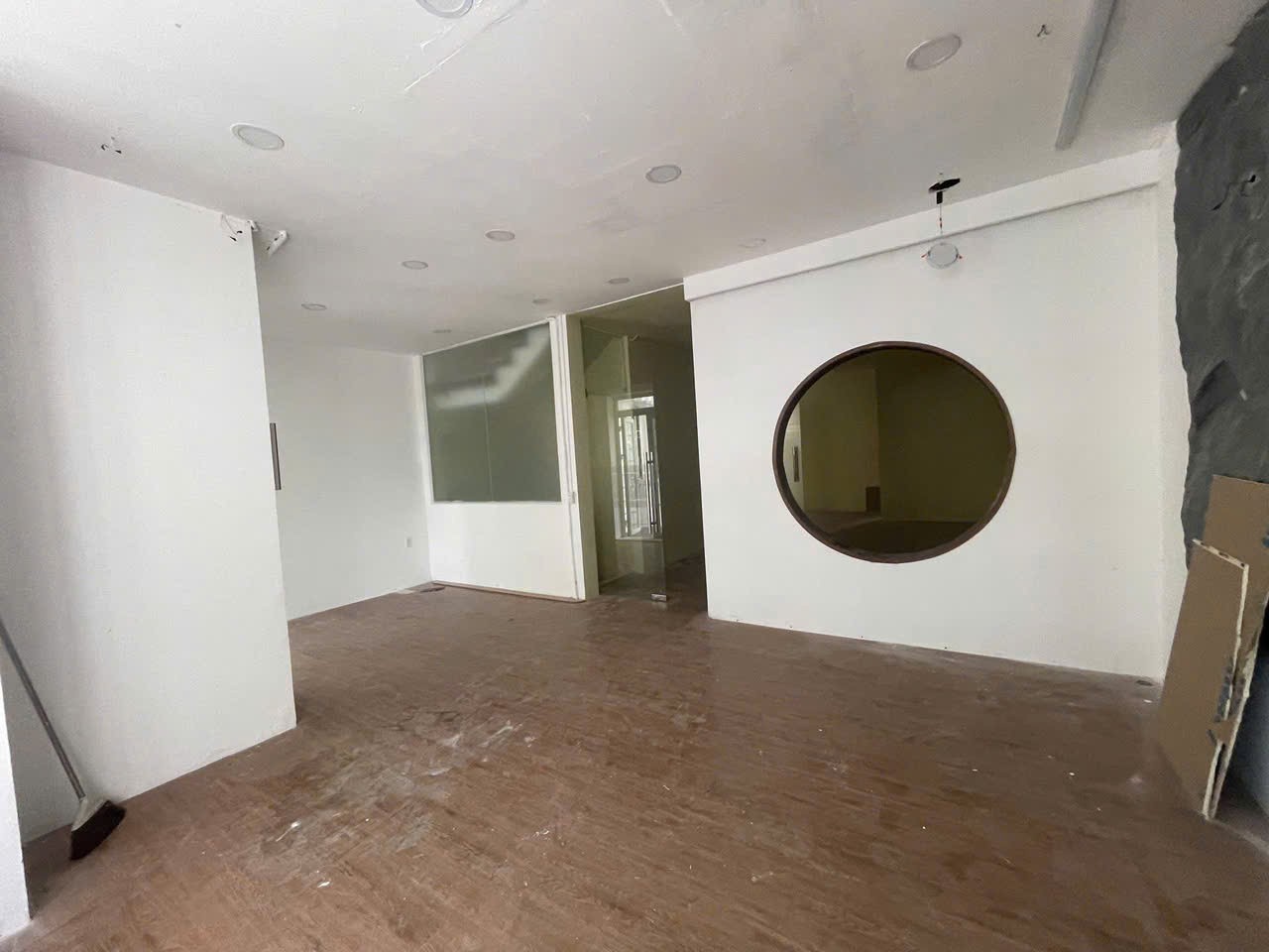 Cho thuê Nhà mặt tiền Bình Thạnh, Hồ Chí Minh, Diện tích 161m², Giá Thương lượng 3