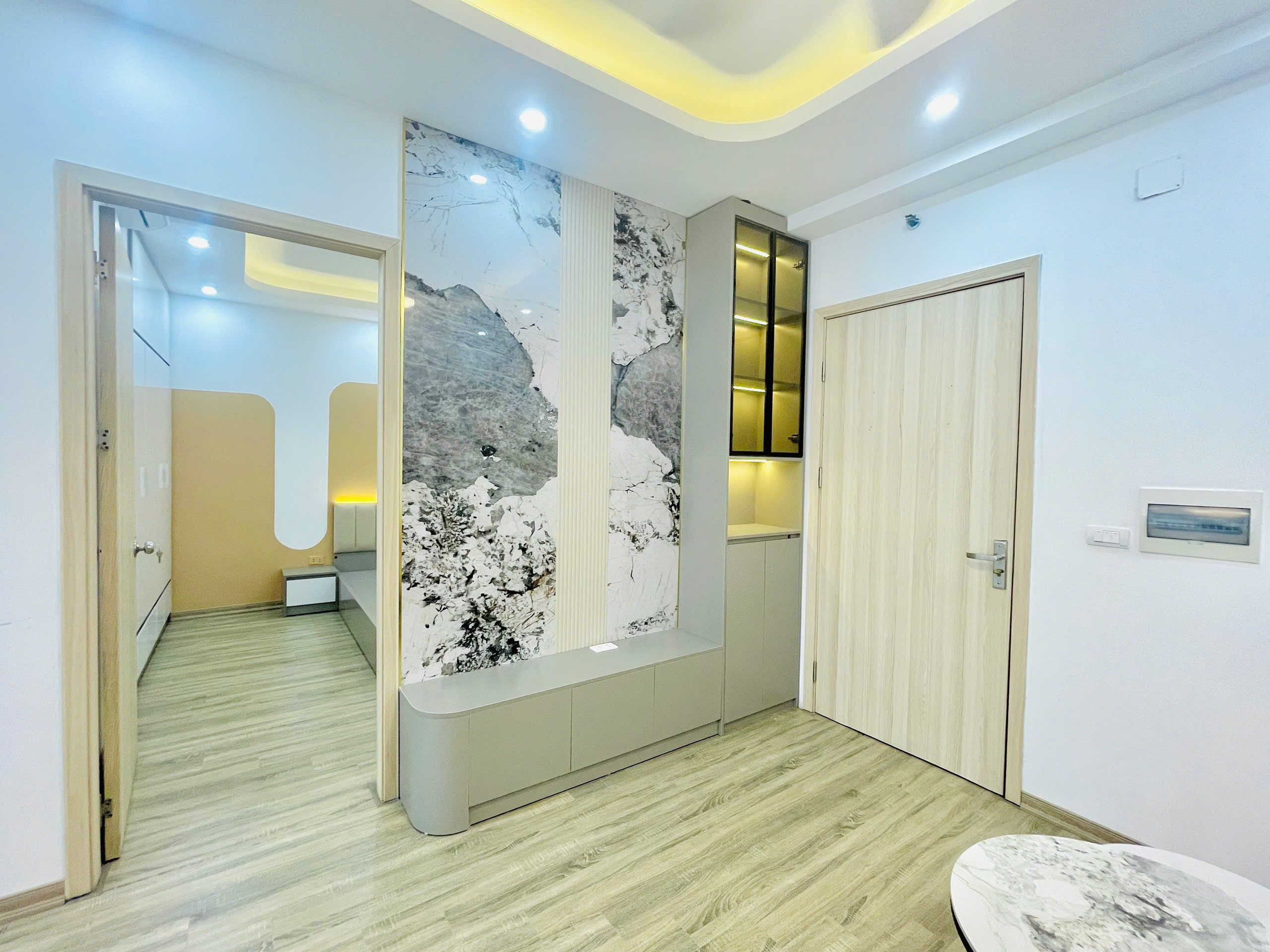 Bán căn hộ tầng 3 full nội thất Thanh Hà Mường Thanh 2