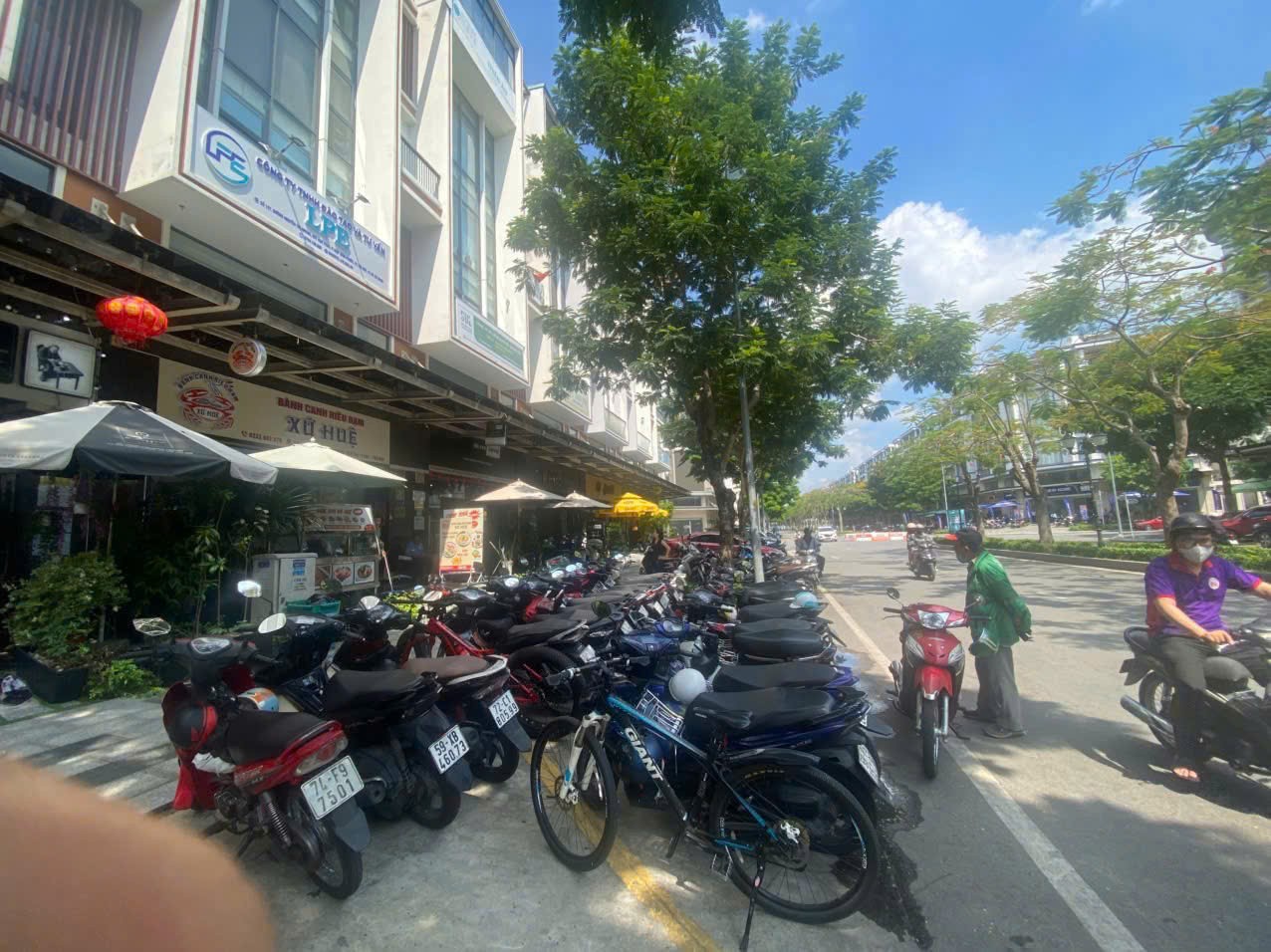 Cần bán Nhà mặt tiền Phường Hiệp Bình Phước, Thủ Đức, Diện tích 102m², Giá Thương lượng