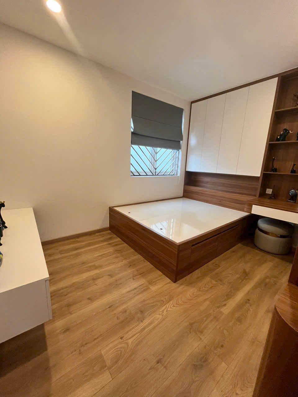 Cần bán Nhà mặt tiền Quận 9, Hồ Chí Minh, Diện tích 105m², Giá 9.5 Tỷ 2